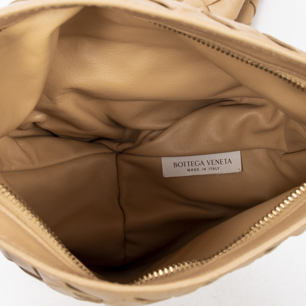 Bottega Veneta Twist Clutch - Picture 4 of 5